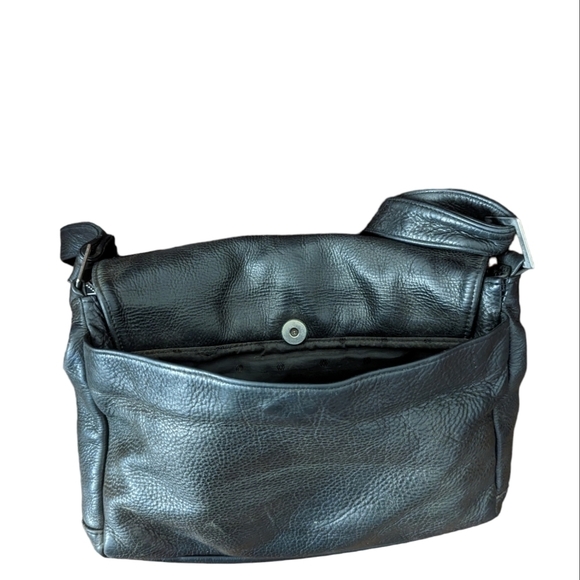 Made in 🇨🇦 Full Grain Leather Bag - Picture 8 of 15